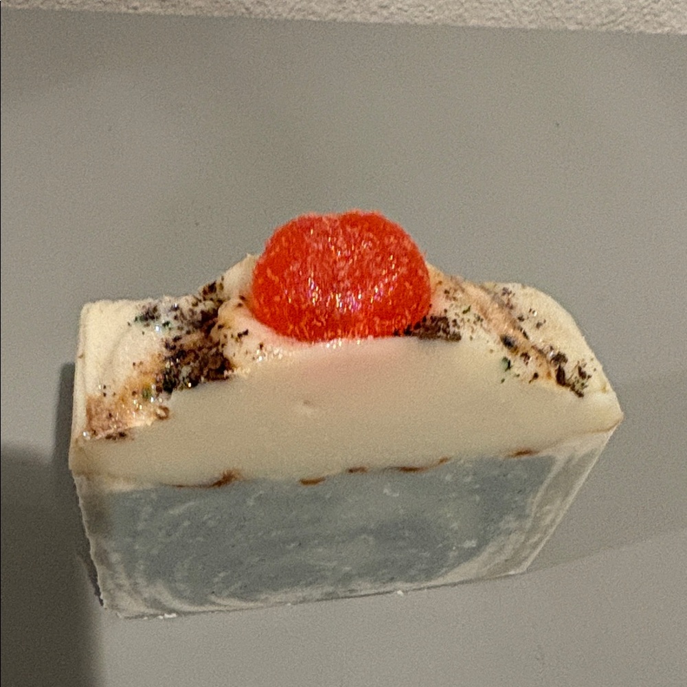 Eslira Natura Forwst Mint Cake Handcrafted Soap 8 oz